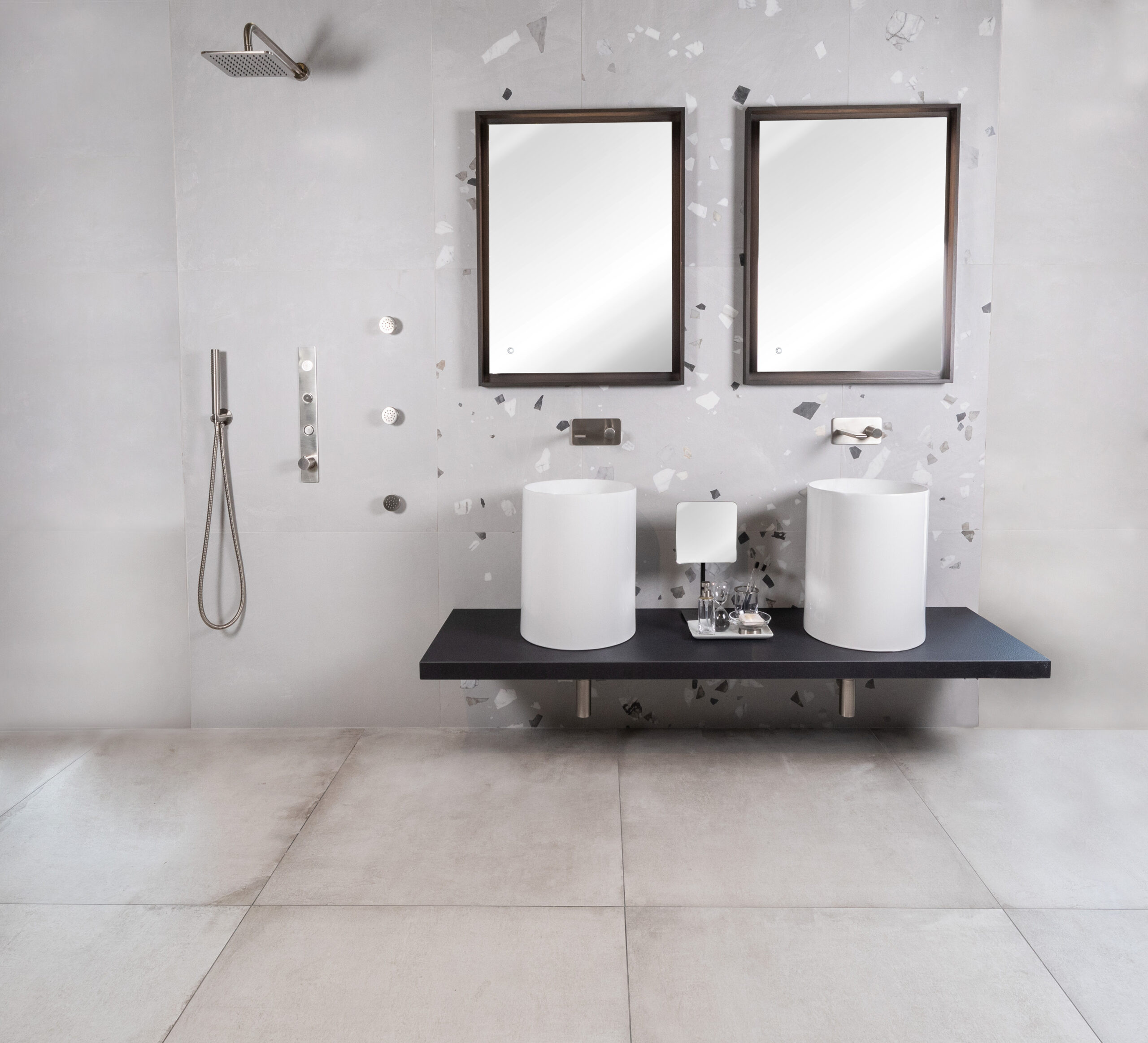 Complete Modern Style Washroom
