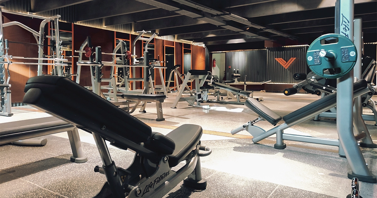 sturdy commercial gym equipment